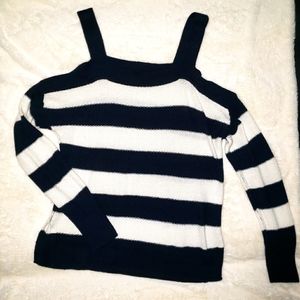 American Eagle Outfitters Offshoulder blouse